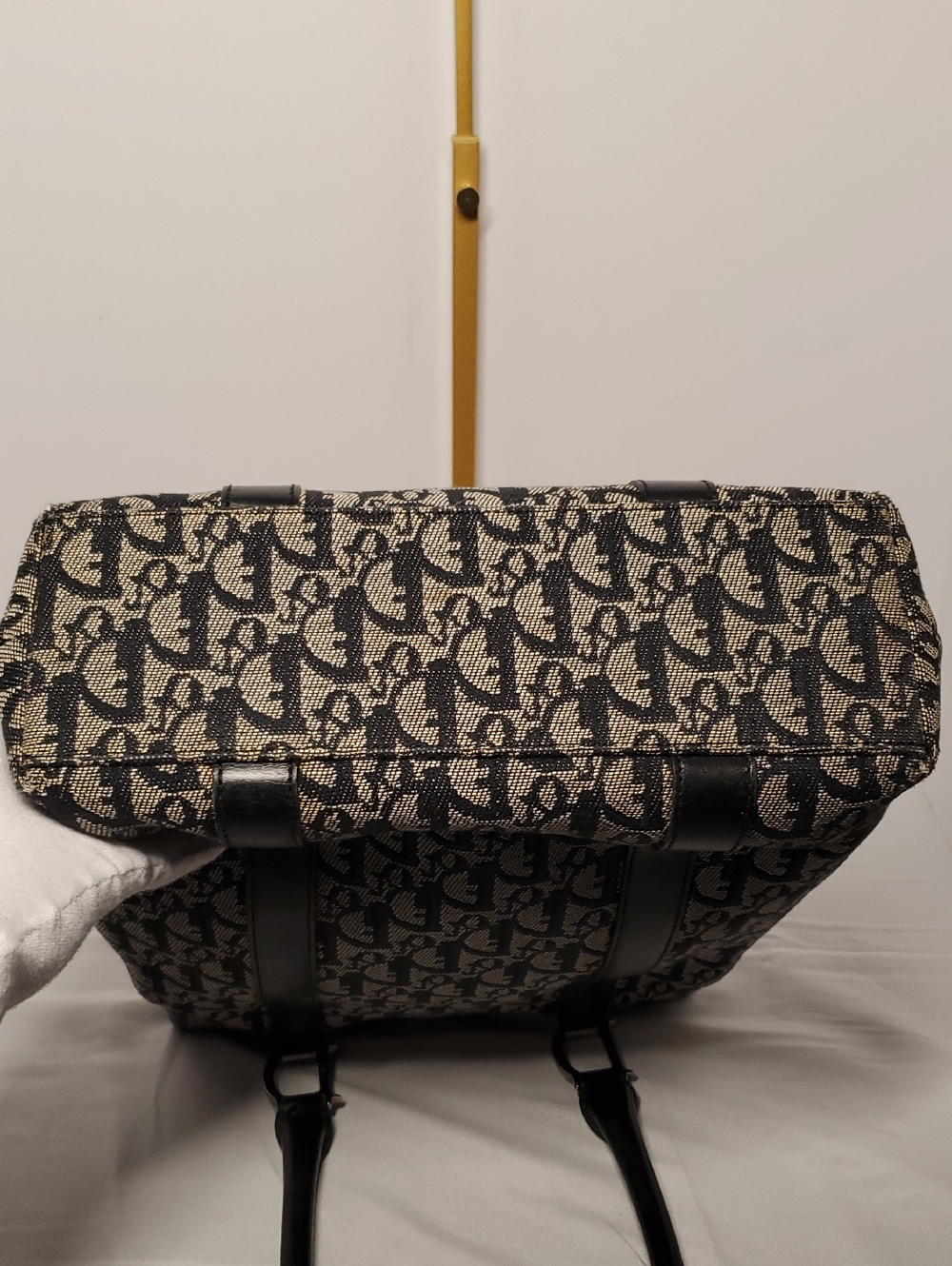 Christian Dior Black and Beige Jacquard Monogram Tote - Picture 4 of 15